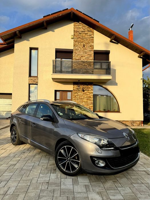 Renault Megane 2013 BOSE clima si navigatie, numere rosii