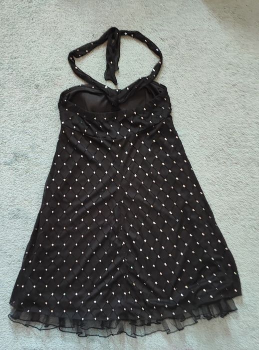 Rochie neagra, eleganta