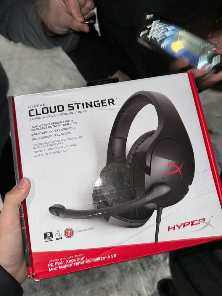 Игровая гарнитура HyperX Cloud Stinger