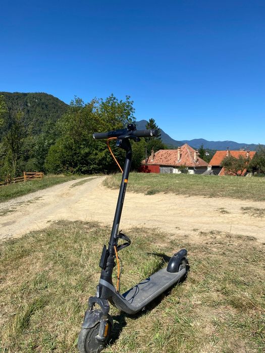 Vand trotineta electrica ninebot e2 pro