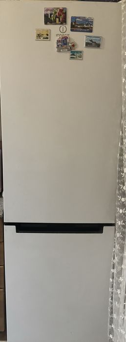 Холодильник Indesit