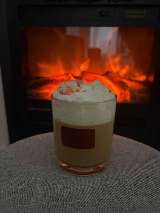 Lumanare hot chocolate