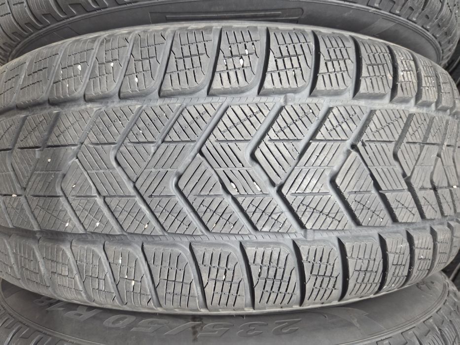 Set 4 anvelope SH iarna Pirelli 235/50/18 dot 2019-2022