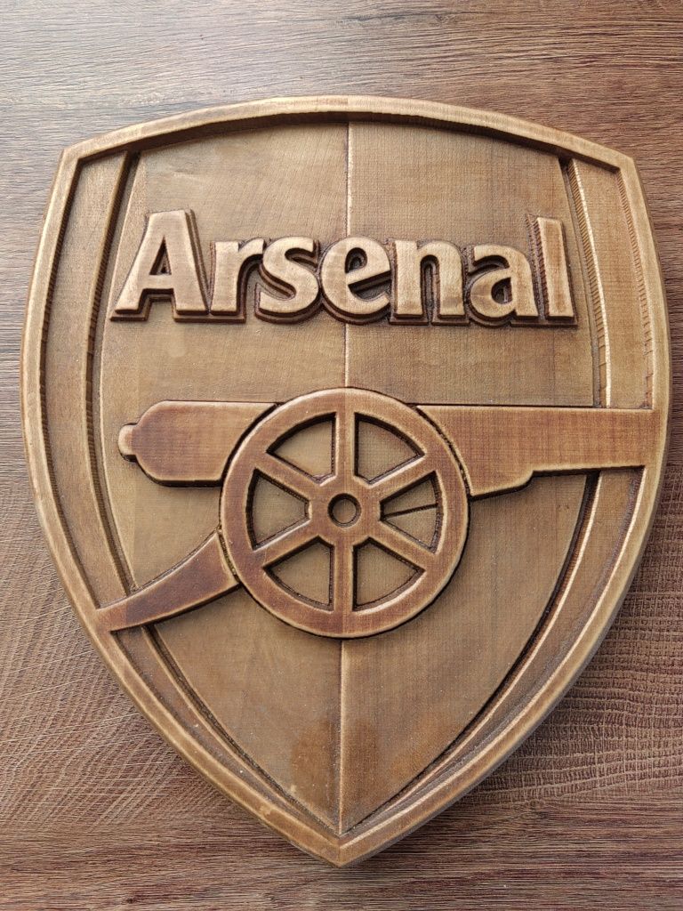 Arsenal емблема дърворезба West ham