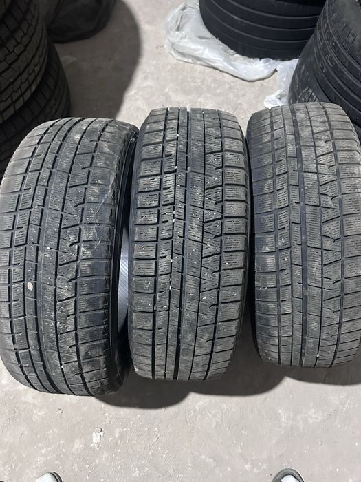 3 шины 215/55/R17 бу зимине хорошее состояние