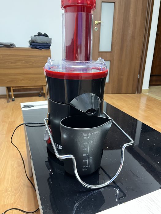 Storcător de fructe Russell Hobbs