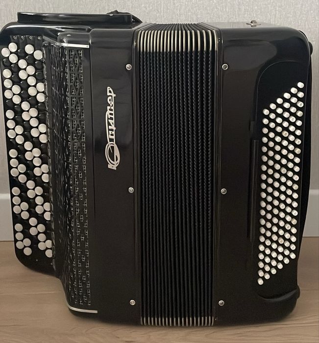 Баян юпитер люкс