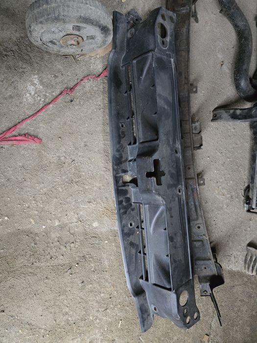 Vand piese Santa Fe 2003