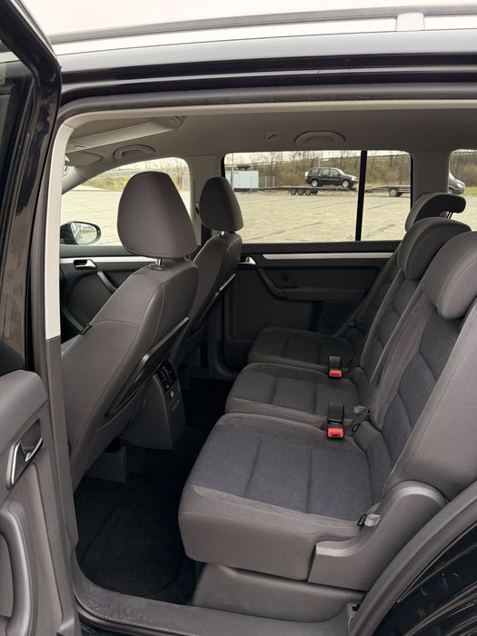 Vw touran Style An 2012 2.0TDi 140Cp 7Locuri Bi-Xenon/Led/Navi