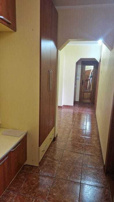 Apartament cu 3 camere decamandat de vanzare in Radauti