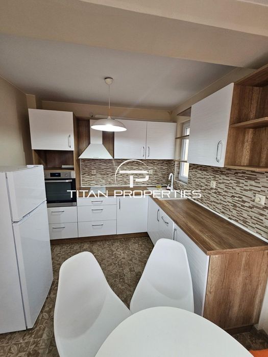 Дава се под наем Четиристаен апартамент в Бургас, Сарафово - 120 кв.м за 612 € - Снимка #1