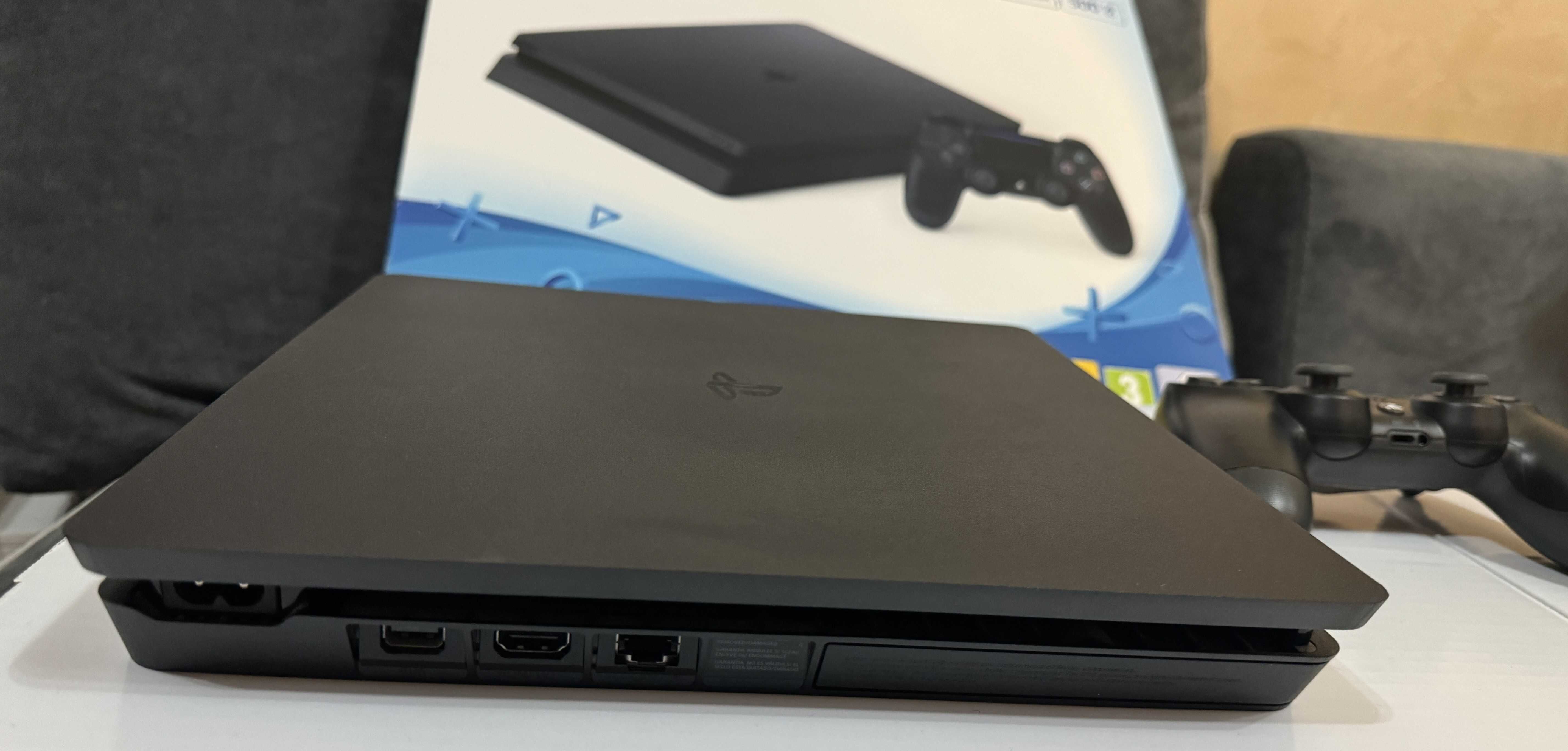 отличен Playstation 4 Slim Black 500 Gb, пълен комплект, гаранция