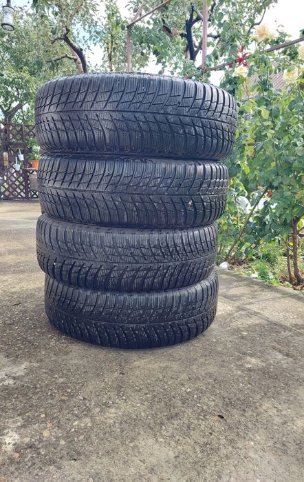 Anvelope de iarnă Bridgestone 215/65 R17