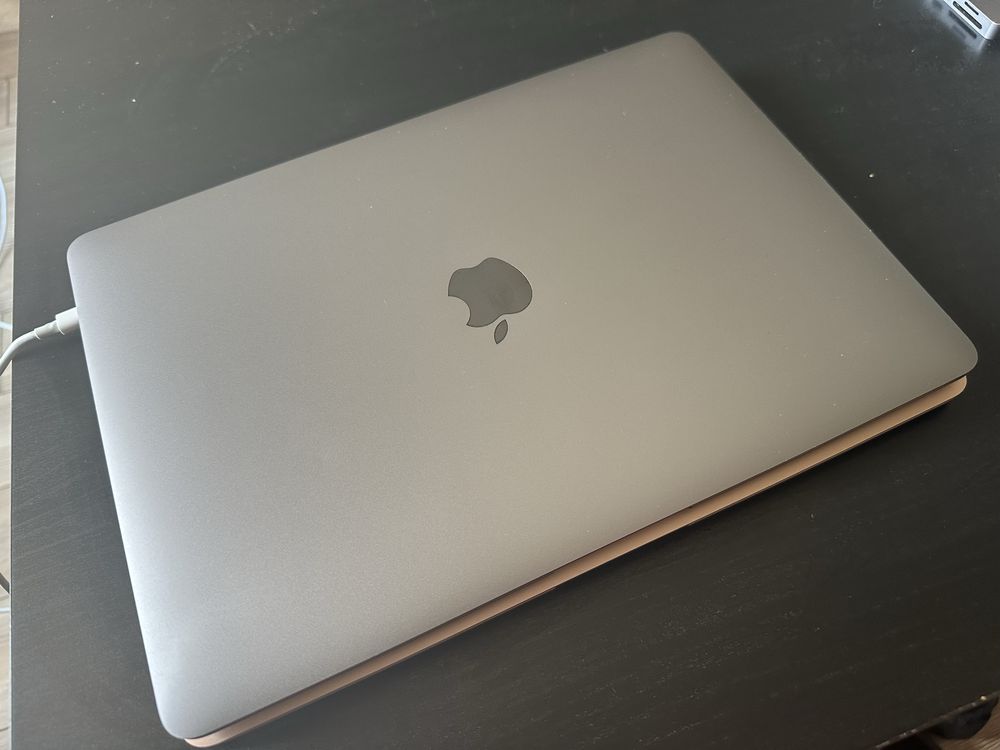 Apple MacBook Air 13 Space Gray Late 2018 A1932