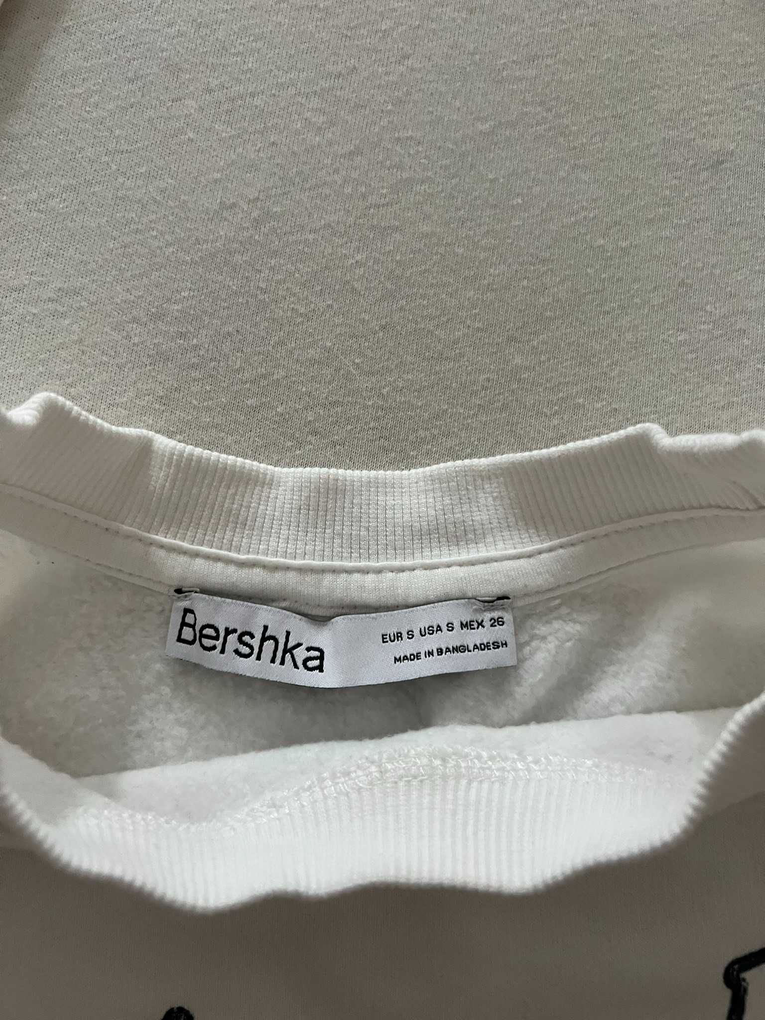 Къс сутчър на Bershka