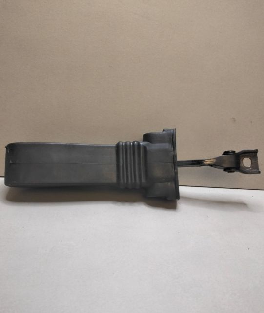 Opritor ușa  dreapta fata  8T8837249C Audi A5 8T (facelift)