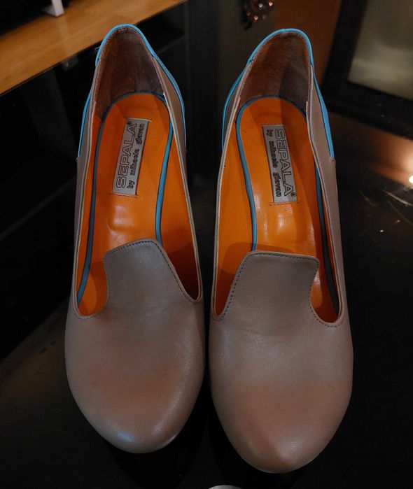 Pantofi designer din piele naturală. Mărimea 38