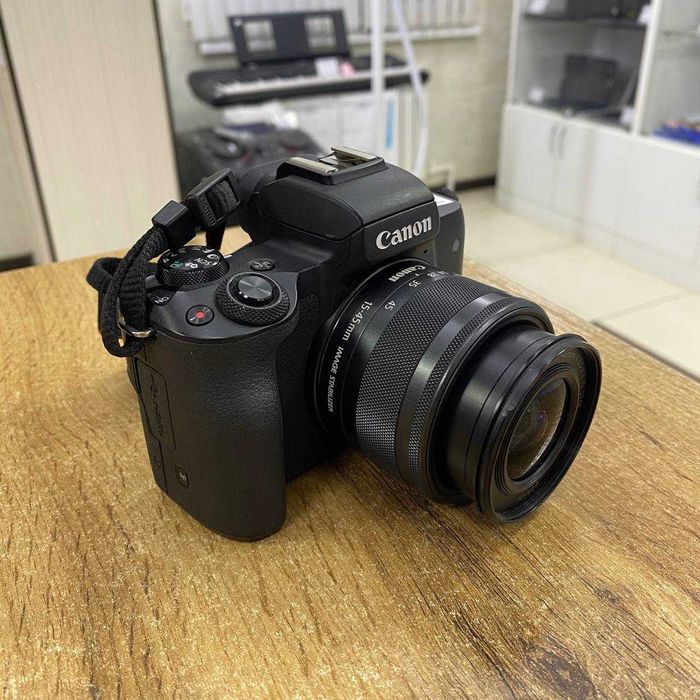 A21 / Цифровой фотоаппарат Canon EOS M50 / sk145268