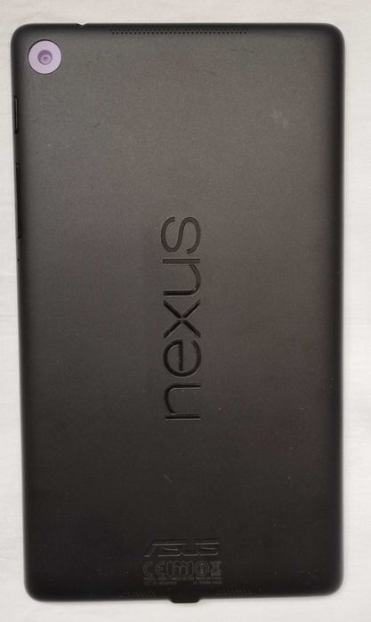 Таблет ASUS Google NEXUS 7 (2 GB RAM/16 HD) с подарък луксозен калъф