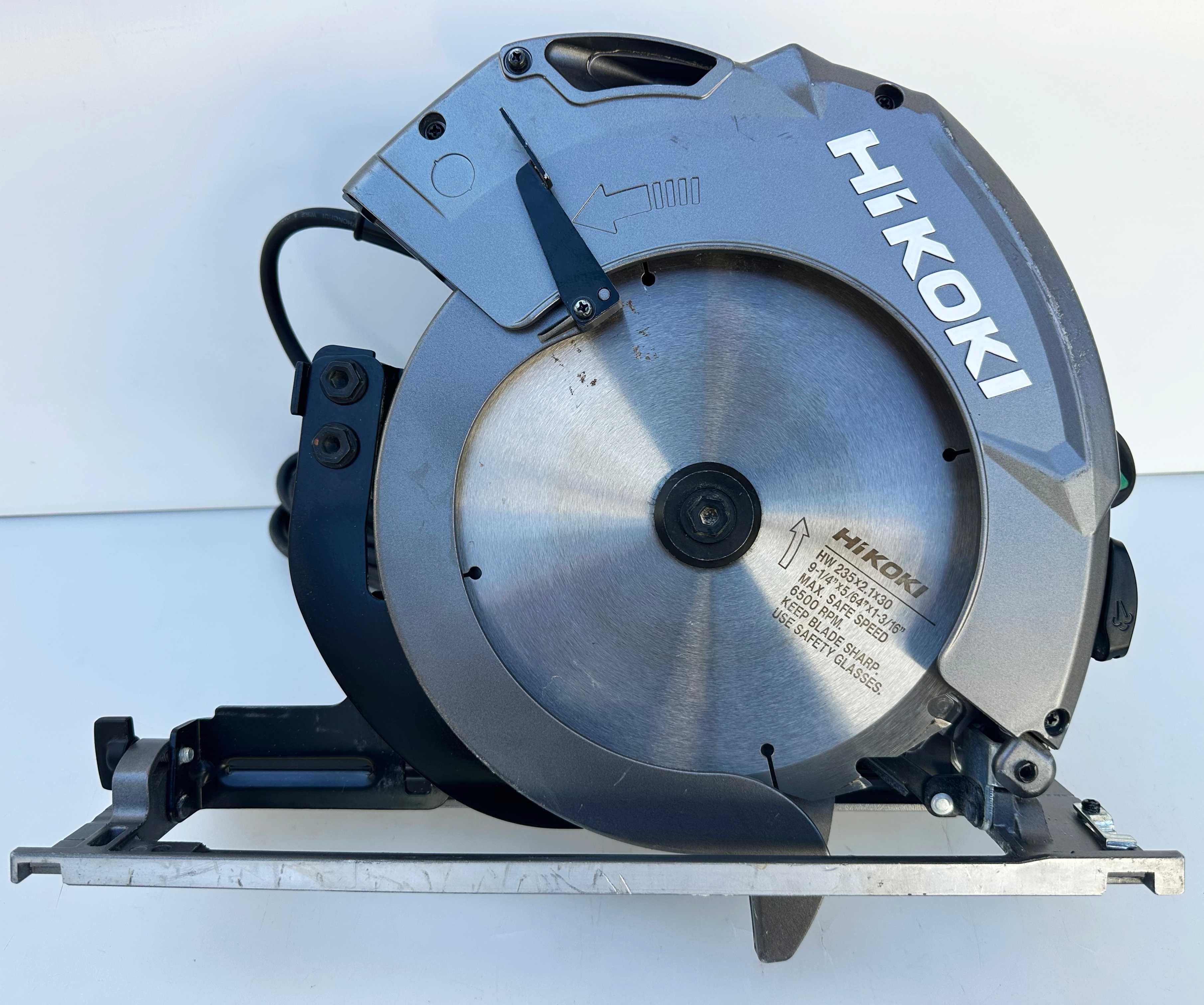 Hi Koki C9U3 / Hitachi C9U3  Ръчен циркуляр 2000W 235mm 2024г като нов