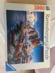 Ravensburger The Norwegian village of Hamnoy - puzzle of 3000 pieces