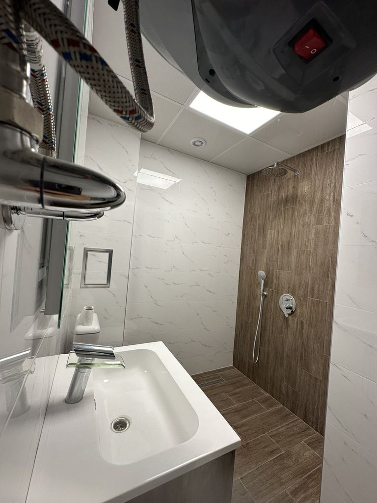 Продава се Двустаен апартамент в Разлог - 55 кв.м за 1455 €/кв.м - Снимка #10