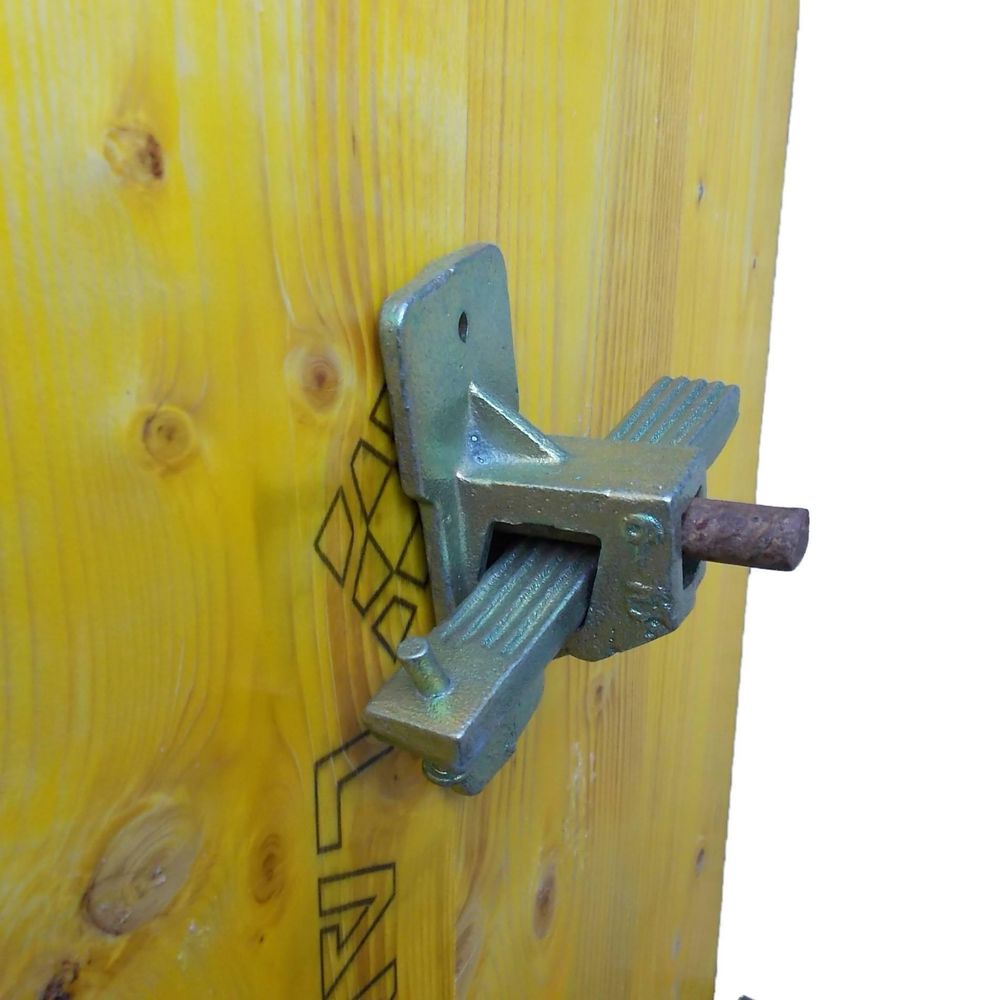 Accesorii cofraje doka: montant , spade , tije lamele distantieri