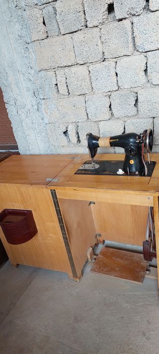 Швейная машина подольская