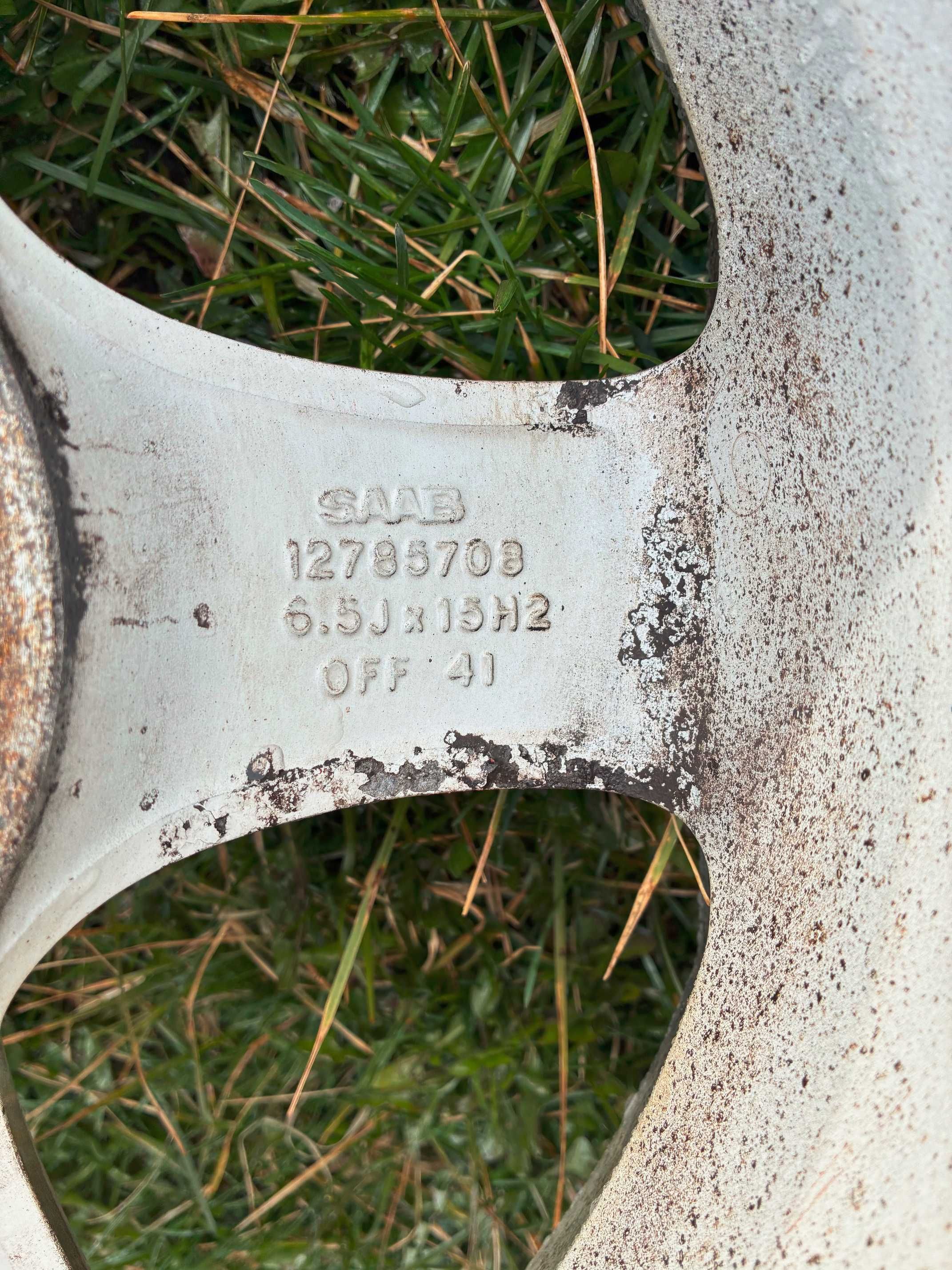 Лети джанти 15 цола, 6.5J, 5х110 , офсет 41 , отвор 65,1 мм., 4 броя