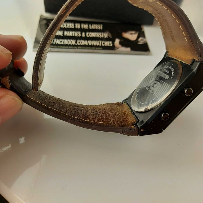 Бинарен часовник OI The One с кутия #5727