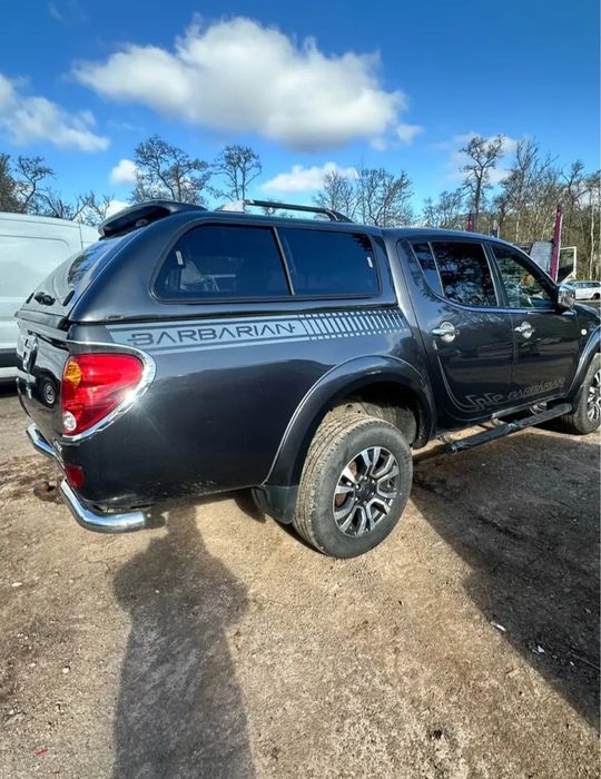 Dezmembrez Mitsubishi L200 Barbarian 2.5 178 cp 4D56 2010-2015