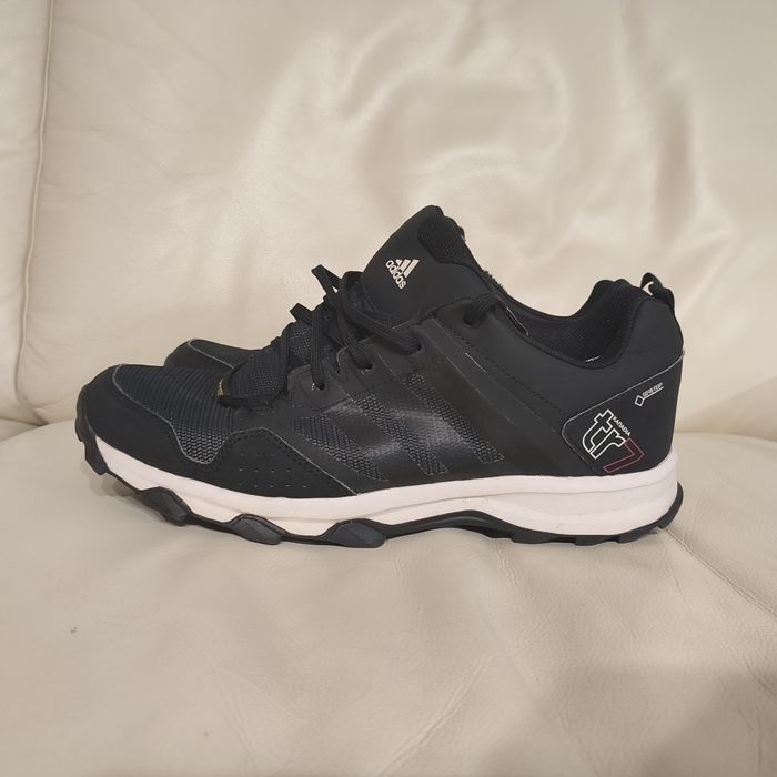 Adidas Nr 43 ⅓ Terrex Goretex asics Nike brooks