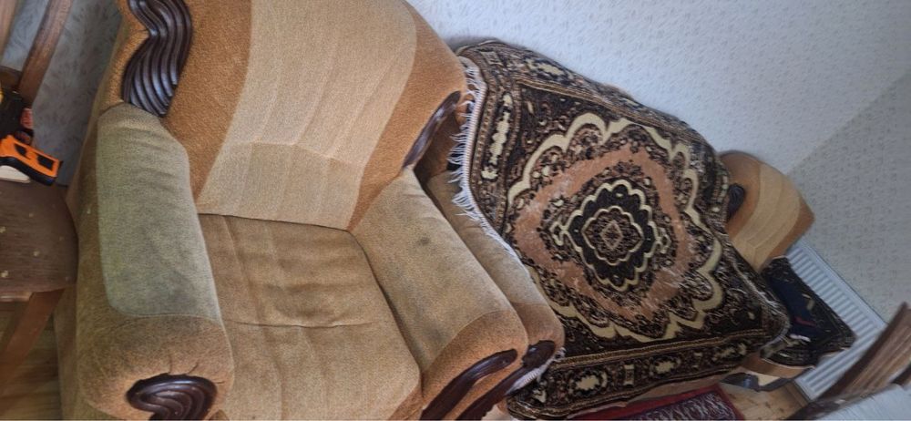 Диван и 2 кресло
