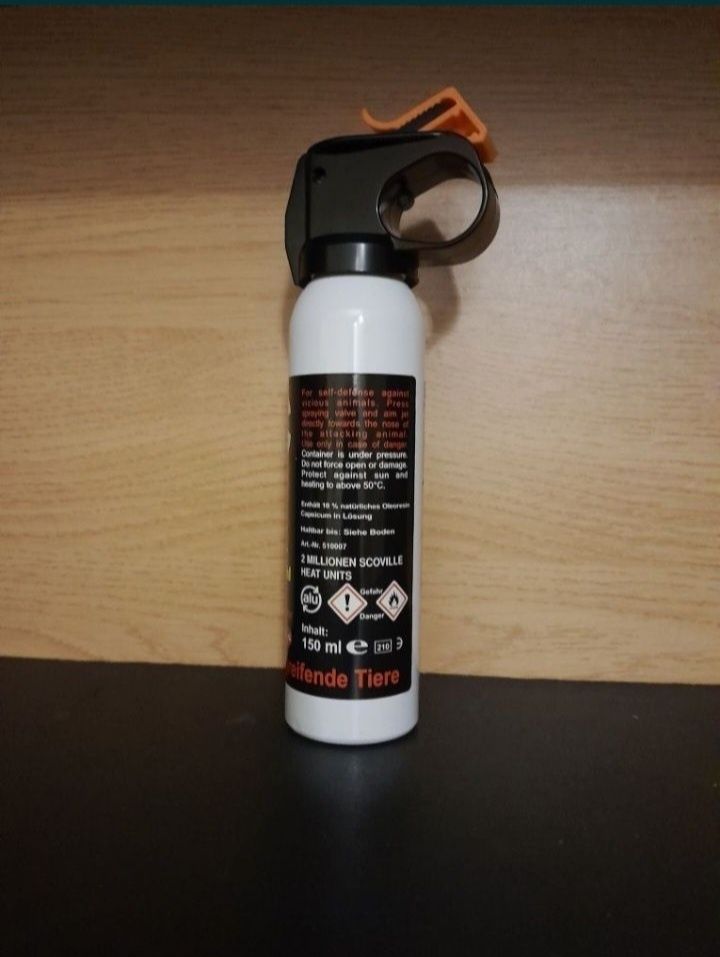 Vând Spray împotriva animalelor periculoase