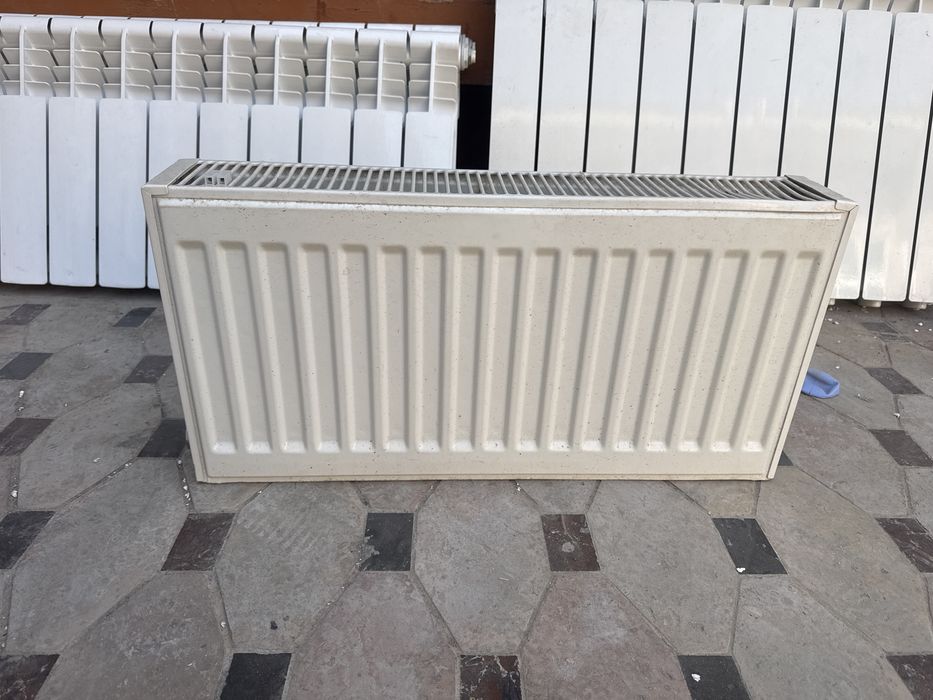 Радиатор батарея б/у