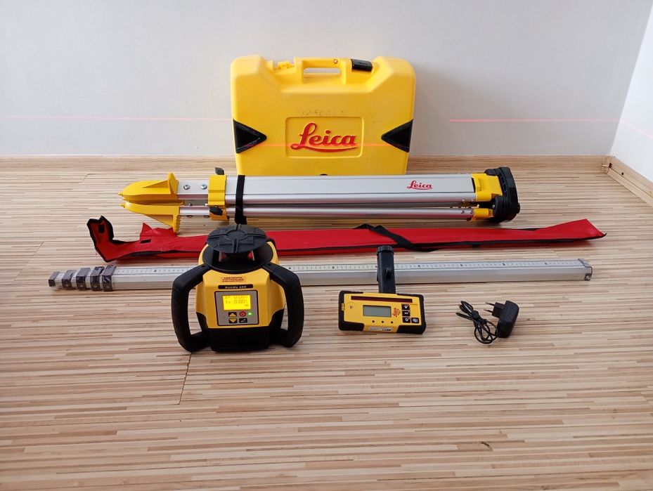 Nivelă laser Leica Rugby 680