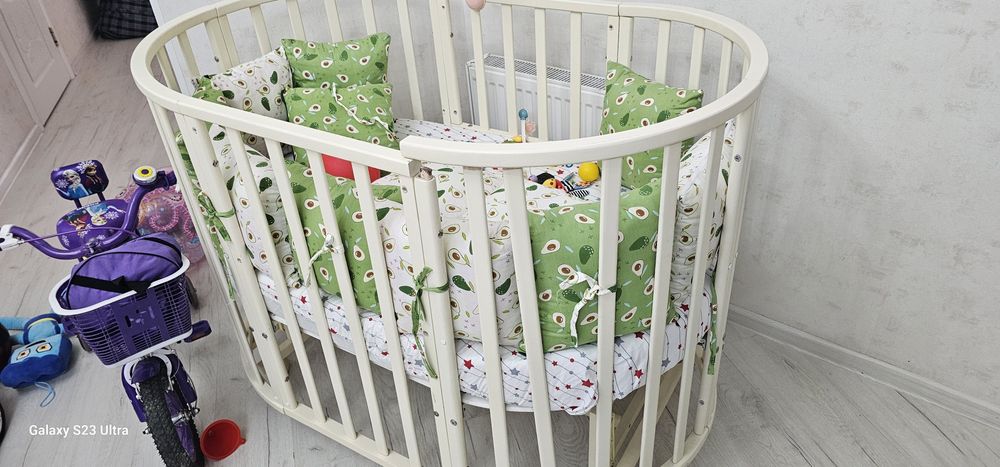 Кровать трансформер на колесе