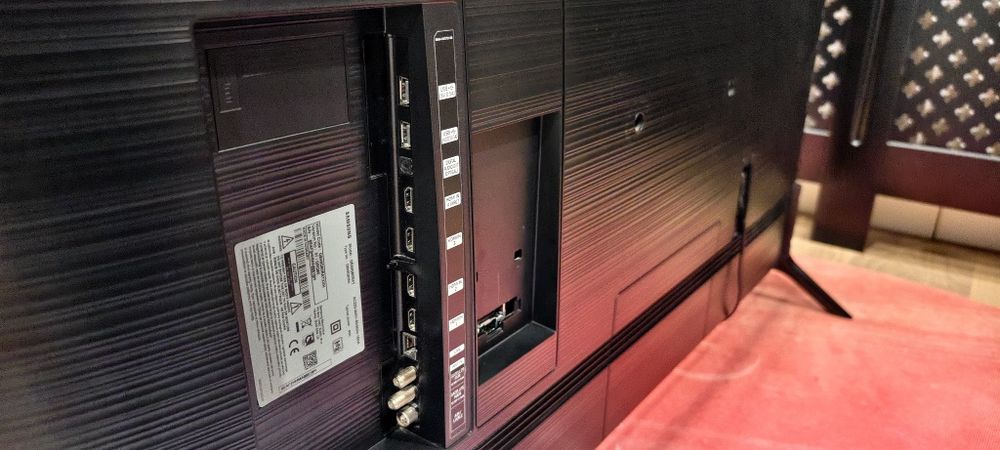 Televizor Samsung QLED 4k UHD 123cm
GLED
Televizor QLED Samsung
QE49Q6