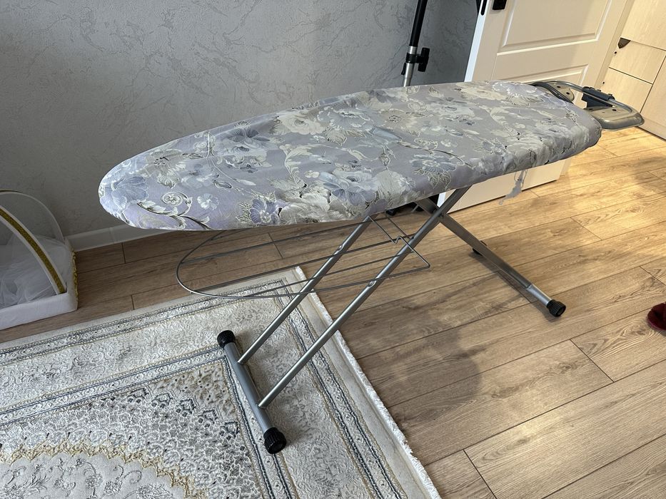 Продам гладильную доску в отличном состоянии