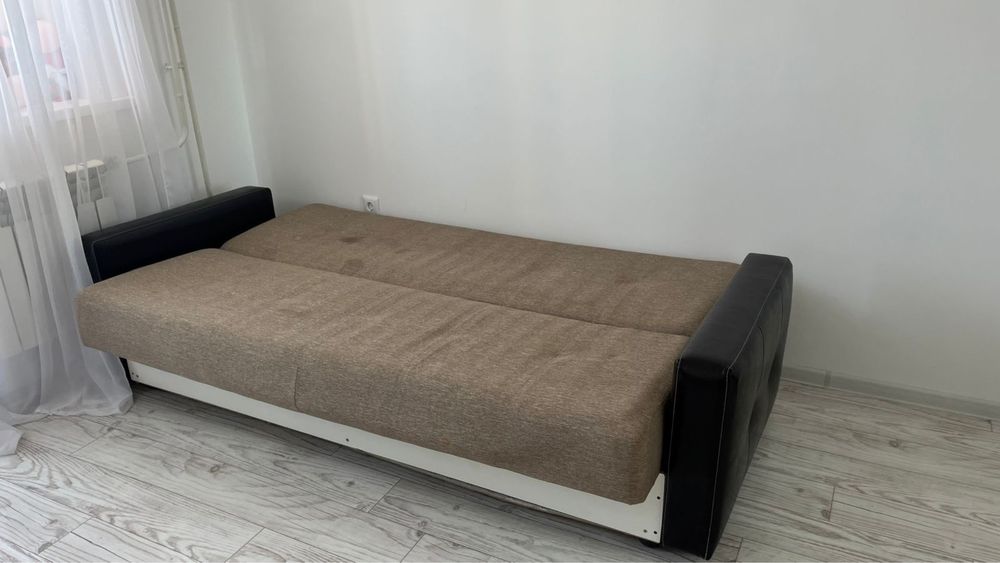 Срочно продам диван