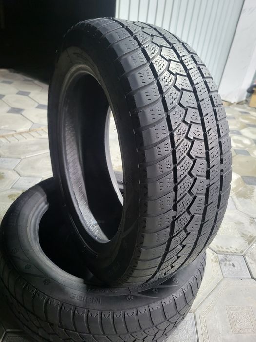 Продам шины зимние в  паре  205/55/16 в хорошом состояни