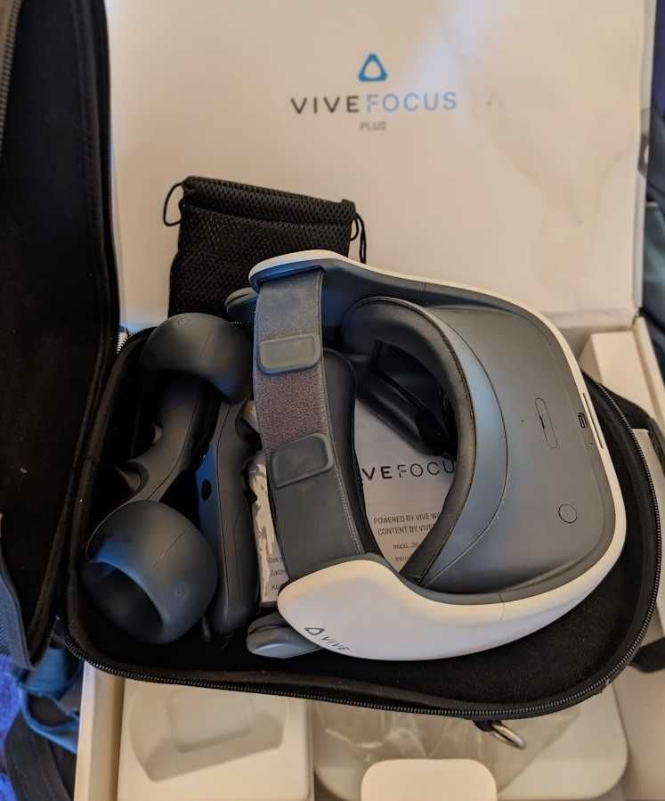HTC VIVE Focus PLUS - VR stand-alone, gaming DAR SI business!