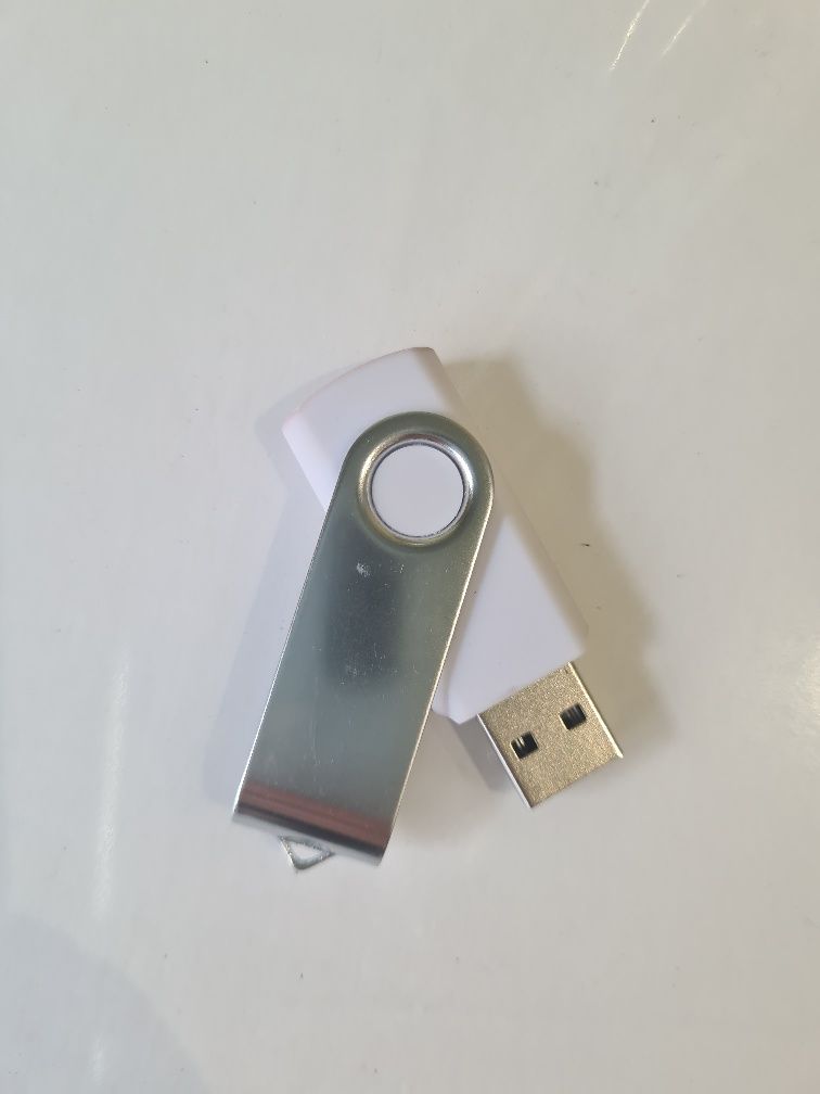 USB 8,16,32,64GB/ флашки 8ГБ,16ГБ,32ГБ,64ГБ - на едро