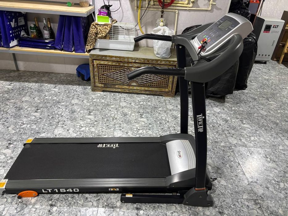 Продам беговую дорожку