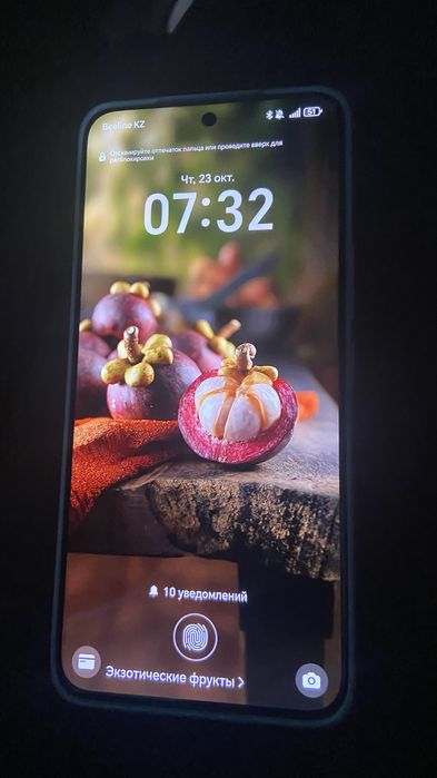 Телефон хонор продам почти новый
