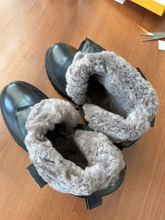 Ботинки на зиму на не сеользчщей подошове