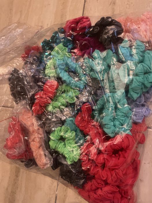 Vand haine noi lot mic