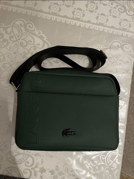 Срочно продам барсетку Лакосте