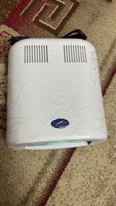 Продам лампу для маникюра