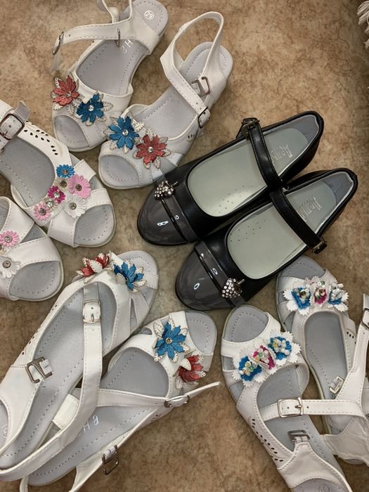 НОВАЯ красивая обувь 32 размера отличного качества